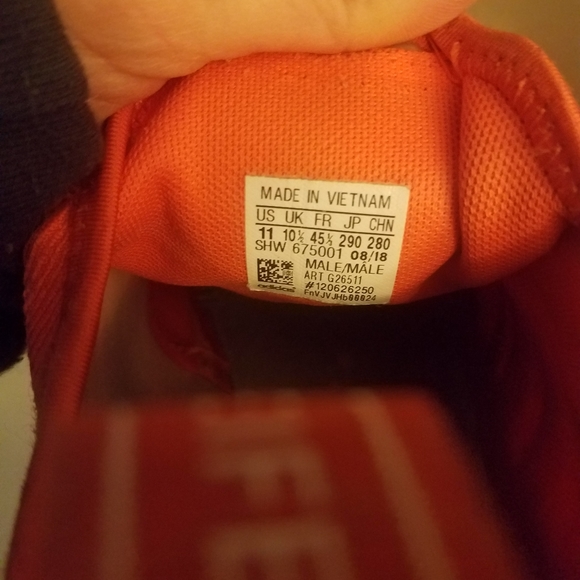 ADIDAS ORIGINALS NMD R1, I Think. - Picture 8 of 8